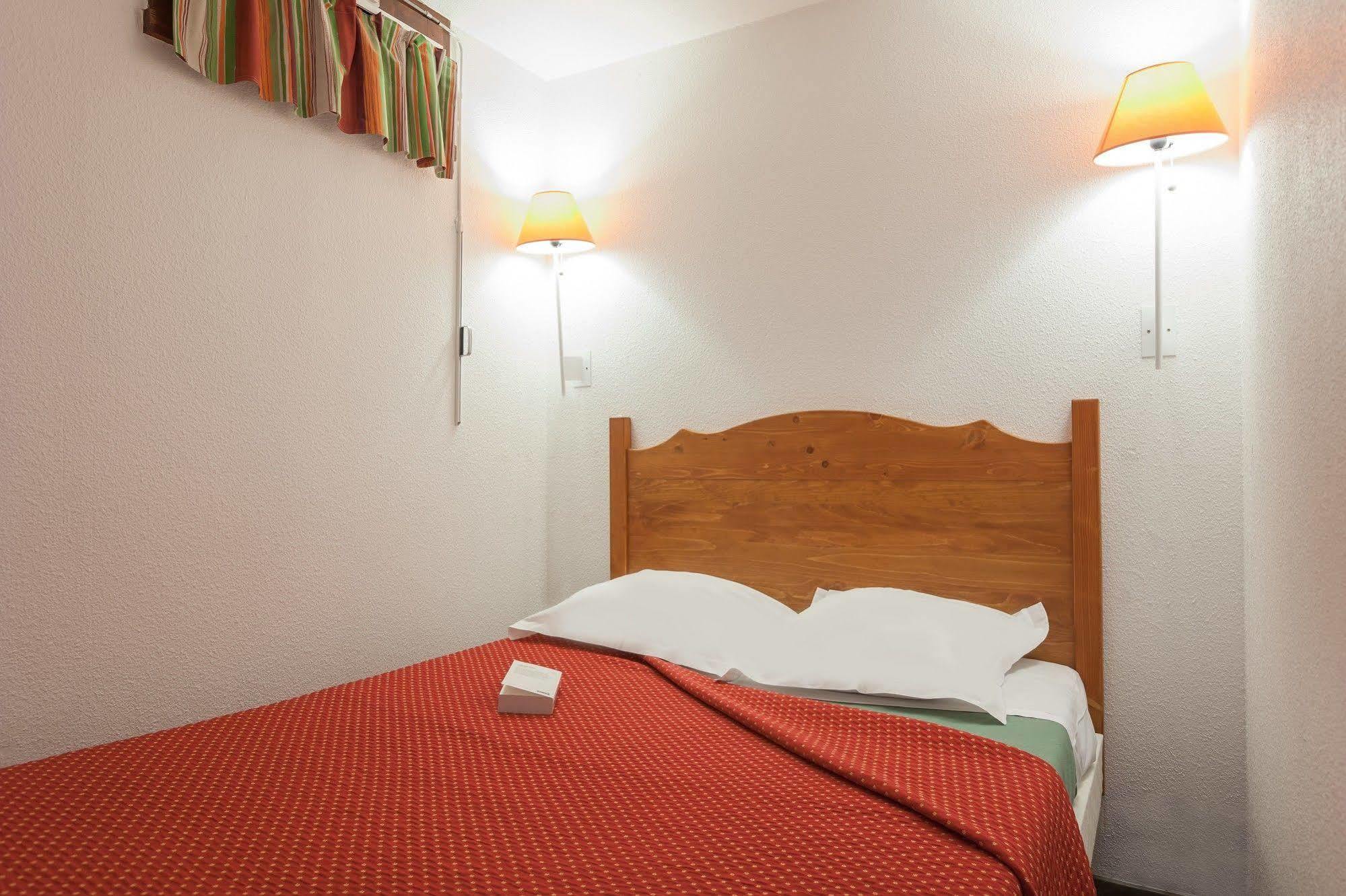 Residence Les Melezes Alpe d'Huez Exterior photo